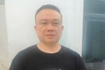 Trốn truy nã sang Mỹ 20 năm, vừa đáp sân bay Tân Sơn Nhất đã bị bắt