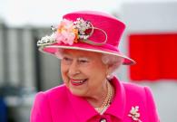 Vì sao Nữ hoàng Anh Elizabeth II có tới 2 ngày sinh nhật?