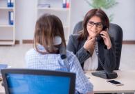 Luật sư bị treo bằng vì bịa đặt thành tích trên mạng xã hội