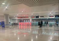 Có autogate, người dân vẫn phải xếp hàng dài chờ nhập cảnh sân bay Tân Sơn Nhất