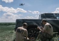 Anh sẽ gửi cho Ukraine một lượng cực lớn UAV bằng tiền của Nga