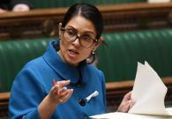 Kế hoạch ''vô nhân đạo'' của Priti Patel bị chính nhân viên UKBA chống đối