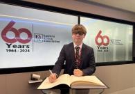 Gen Z ở Anh chuyển sang học nghề thay vì vào đại học
