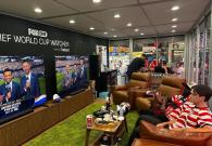 Được trả 50.000 USD để xem đủ 104 trận World Cup