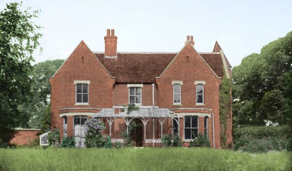 biet thu ma am borley essex 1