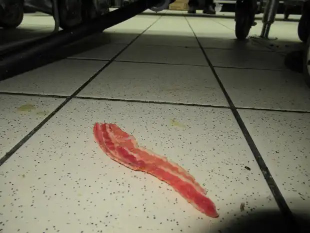 mcdonald lam an ban thiu 2