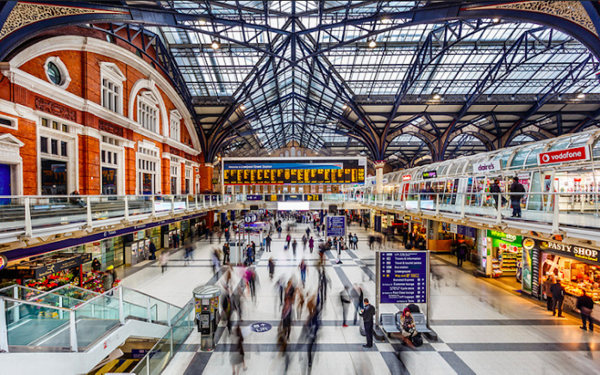 liverpool street station tuyen nhan vien nguoi viet