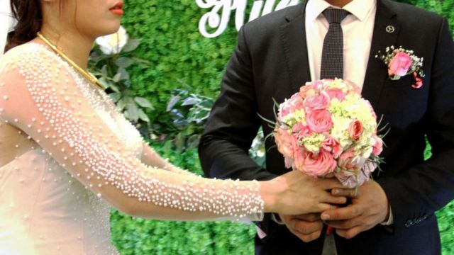 nguoi viet ket hon gia massachuset