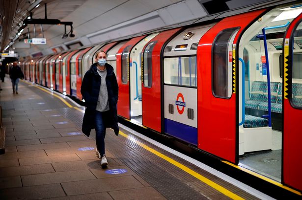 nhung dieu thu vi tau dien ngam london