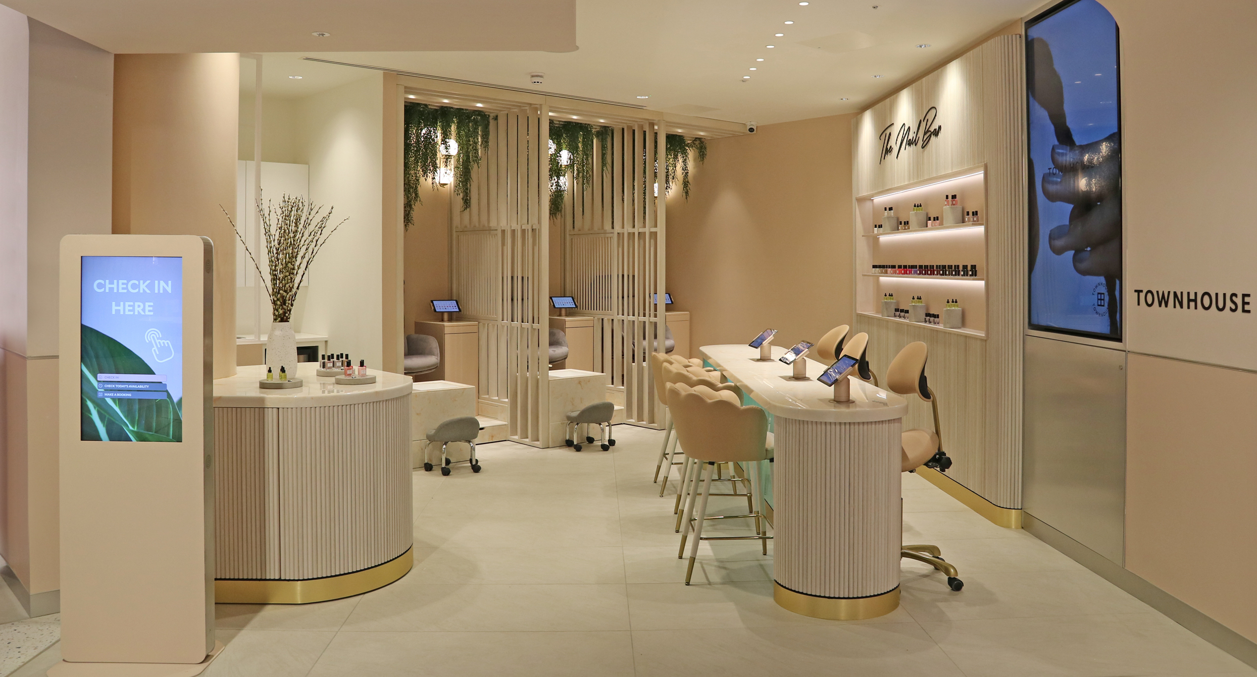 tiem nail tot nhat london 1
