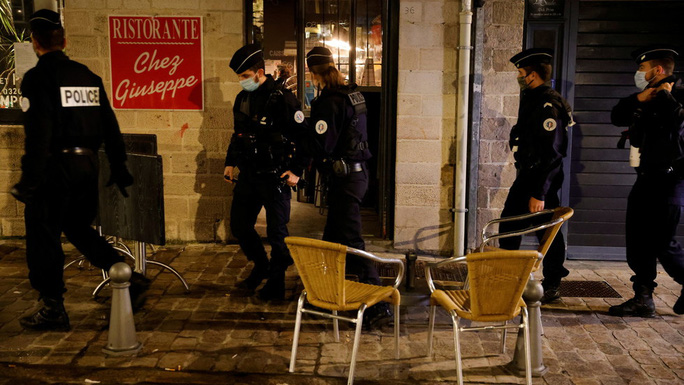 11newyearinfrance1