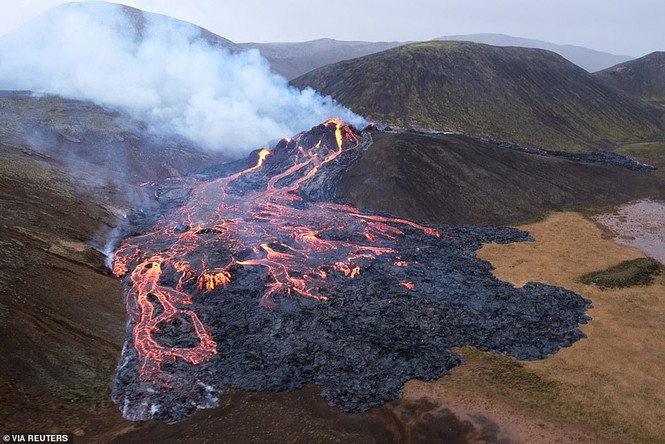 nui lua iceland 1