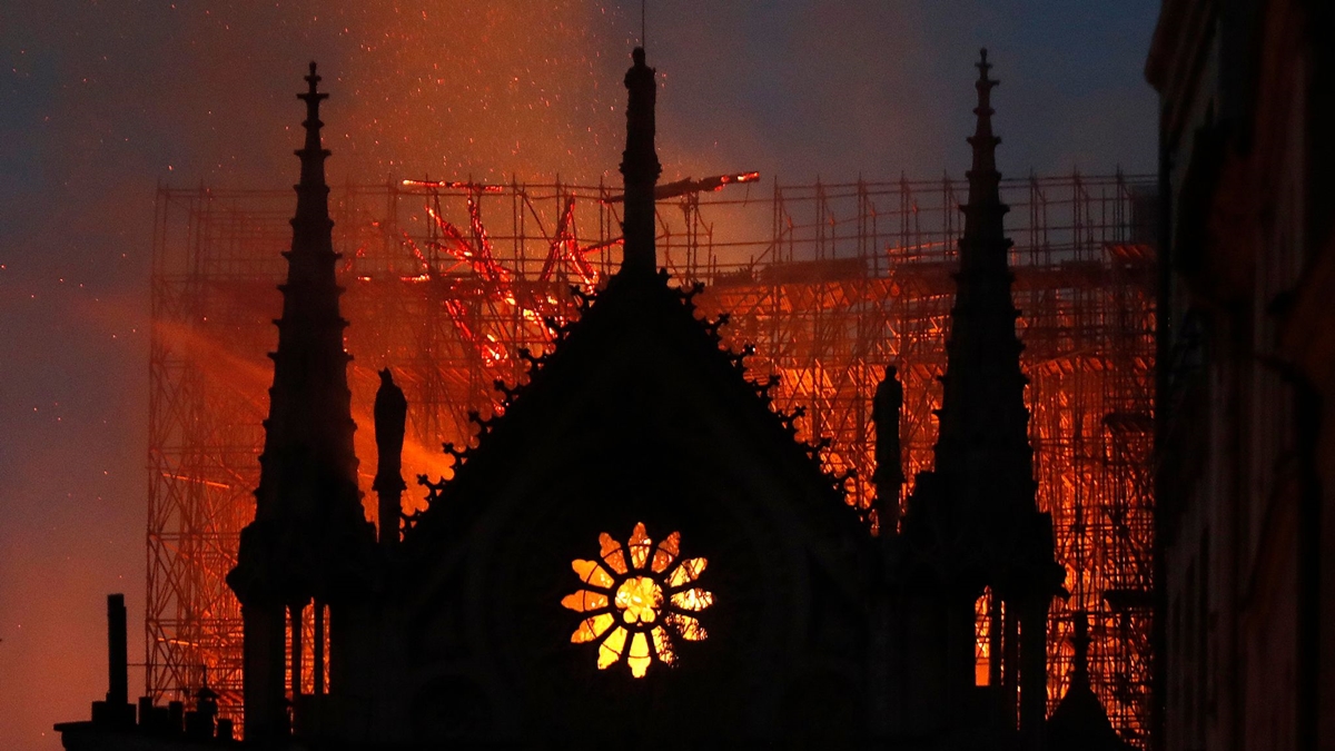 skynews notre dame fire spire 5297990
