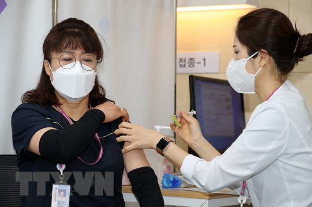 ttxvn han quoc tiem vaccine covid19