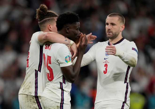 da hong phat den euro 2021