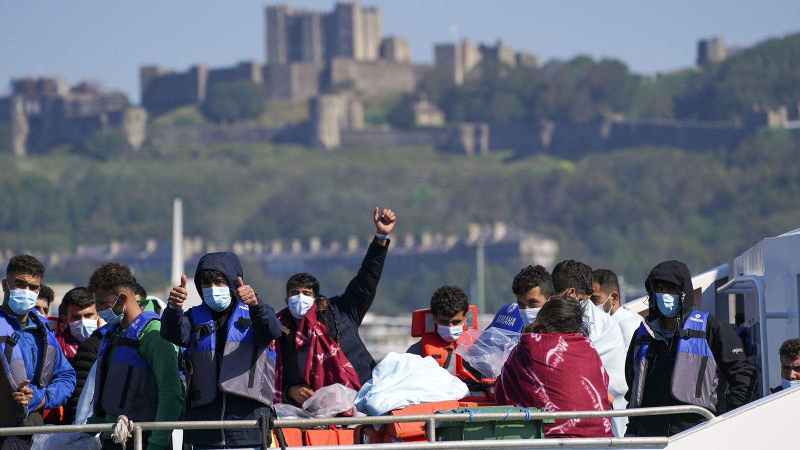 10migrant1