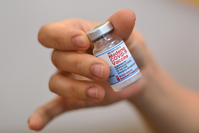 tiem muon vaccine