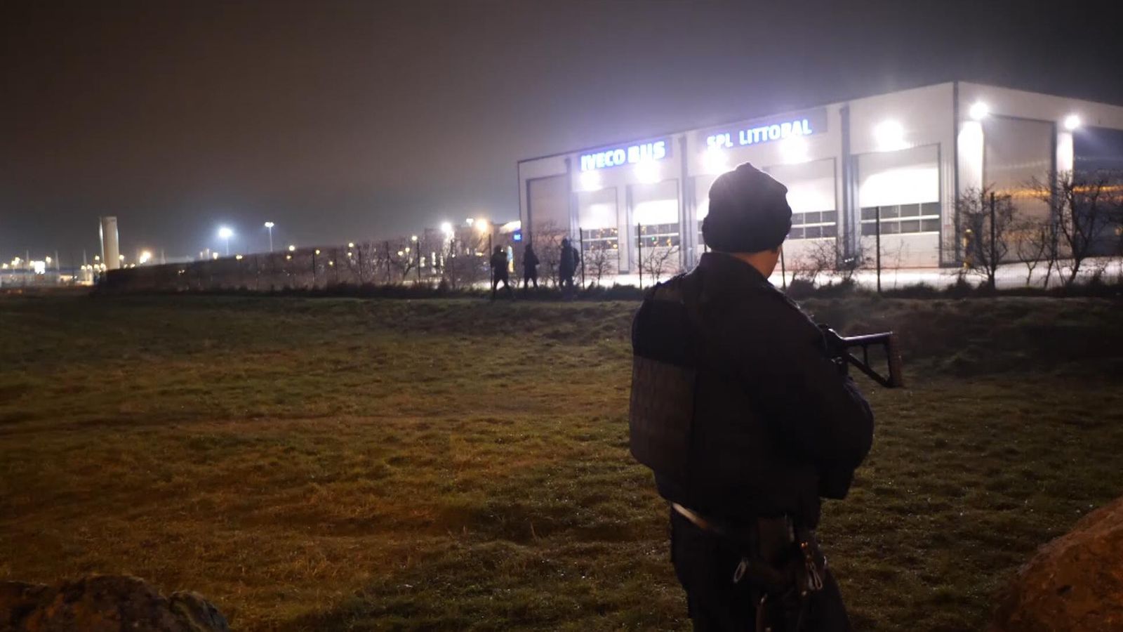 27migrants
