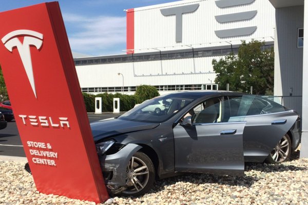 o to tu lai tesla elon musk 1
