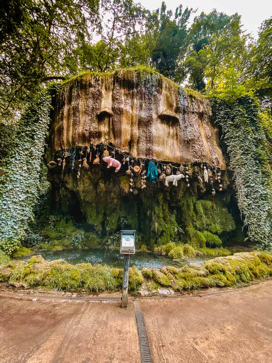 Mother Shipton cave 1