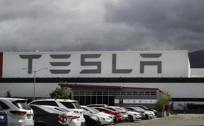 elon musk quan ly 10 cong ty 1