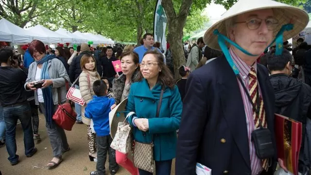 nhan khau nguoi viet o anh 1