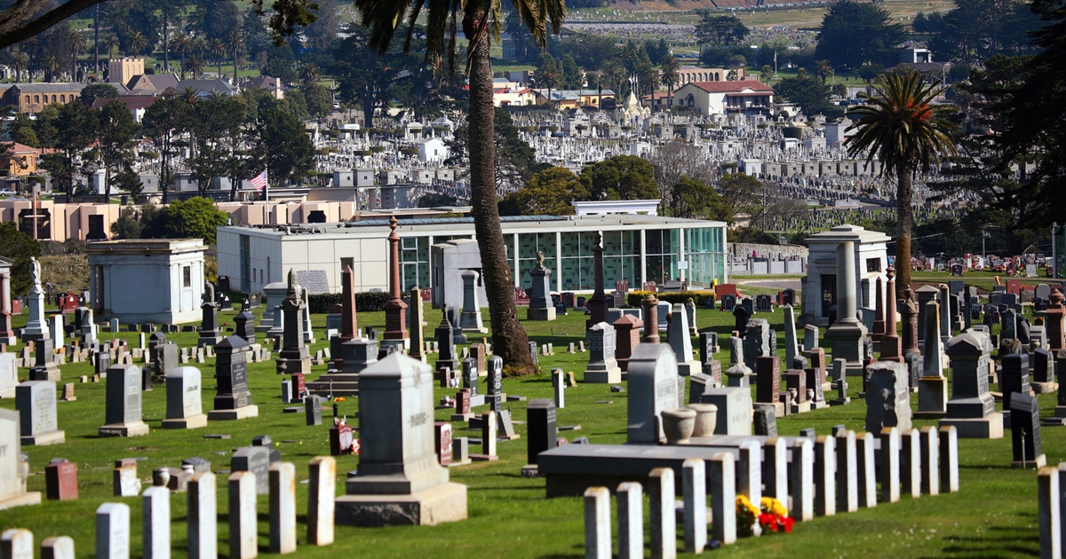 Colma california vung dat linh hon 1
