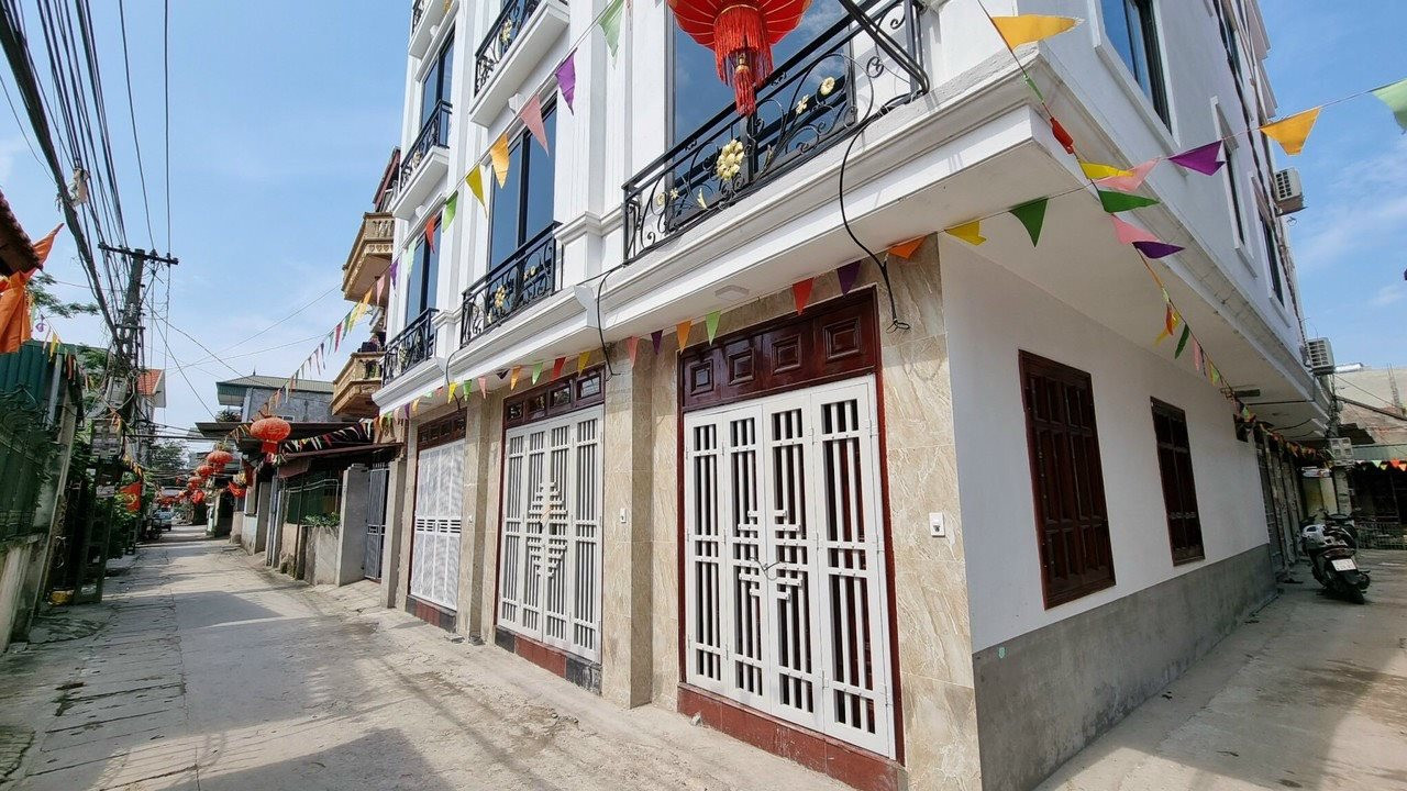 nha trong hem ban chay