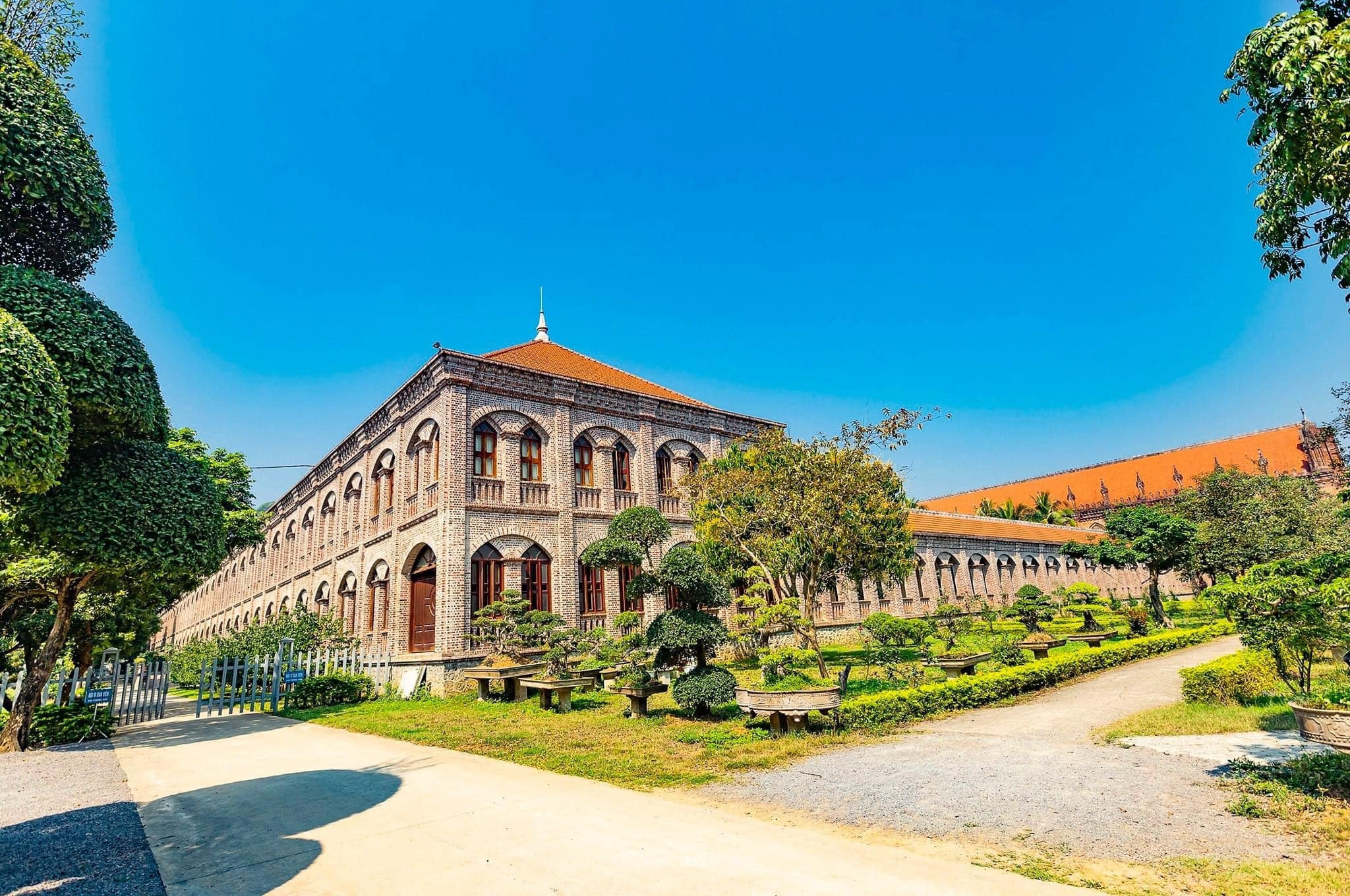 thanh mau chau son ninh binh 1