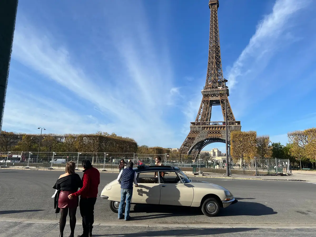 that vong voi thap eiffel 1