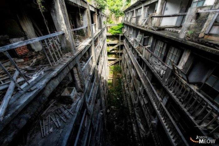 thi tran ma Hashima 1