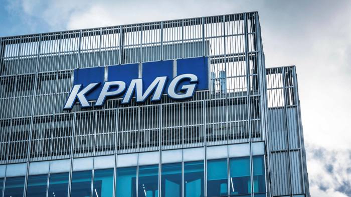 kiem toan kpmg bi kien 2
