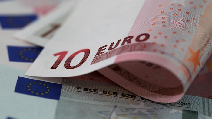 gia dong euro