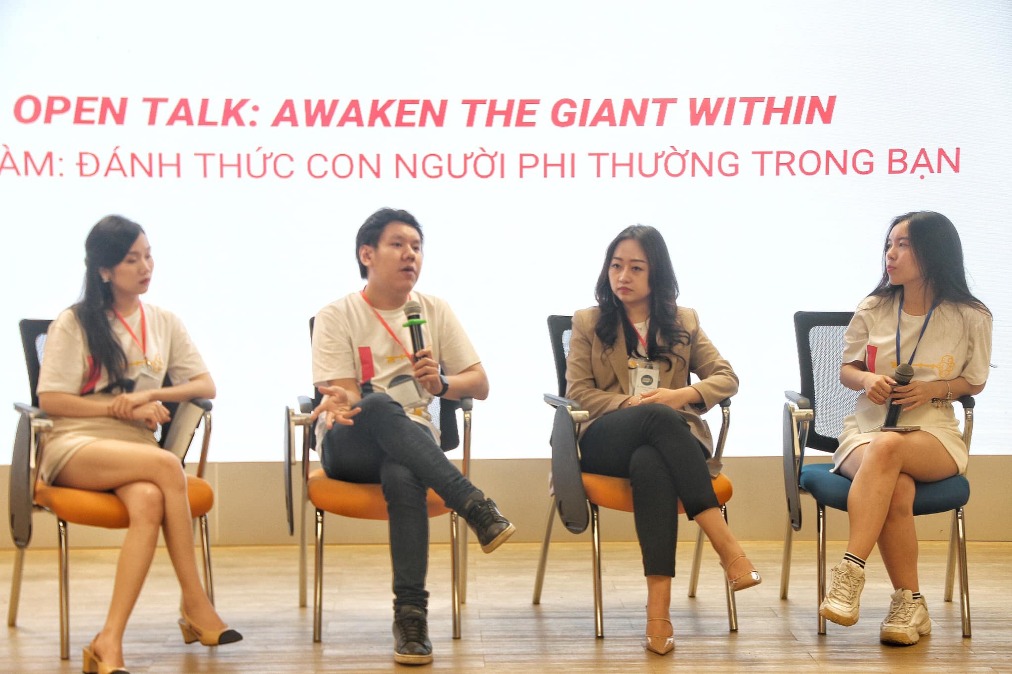 nguyen hoang tram anh du hoc sinh 1