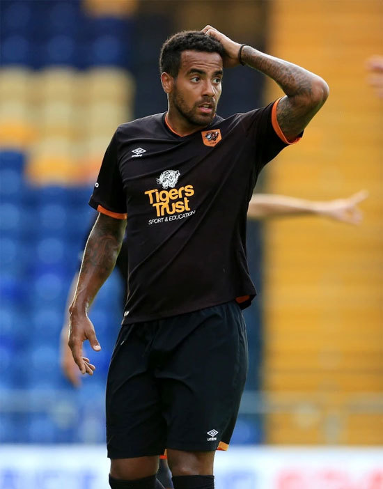 ashley cole bi trom 1