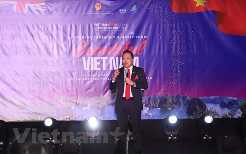 dai su nguyen hoang long