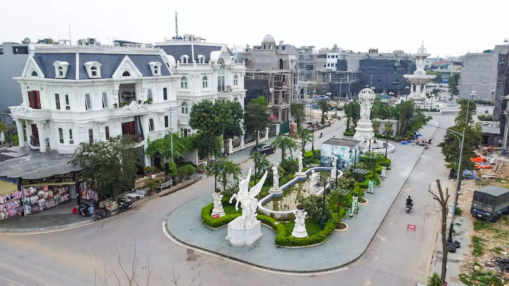 lau dai o lang nanh gia lam 1
