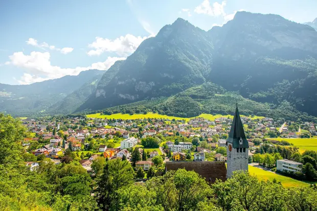 Liechtenstein giau nhat the gioi 1