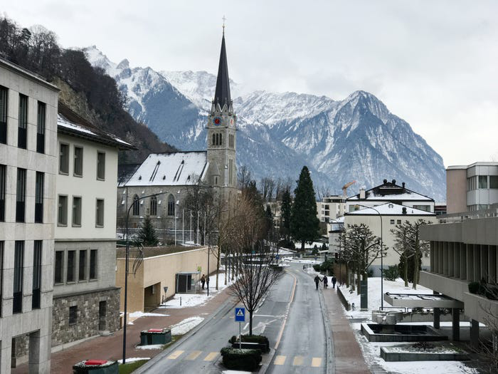 Liechtenstein giau nhat the gioi 1