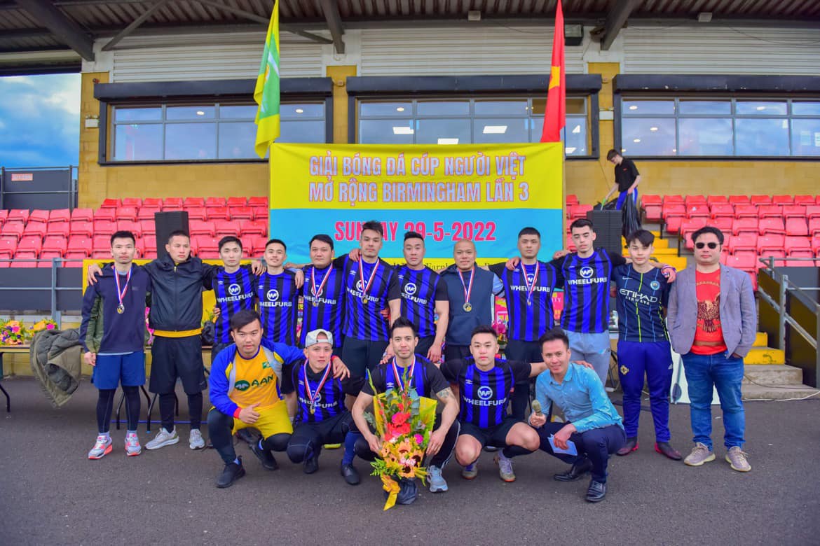 cup bong da nguoi viet tai birmingham 24