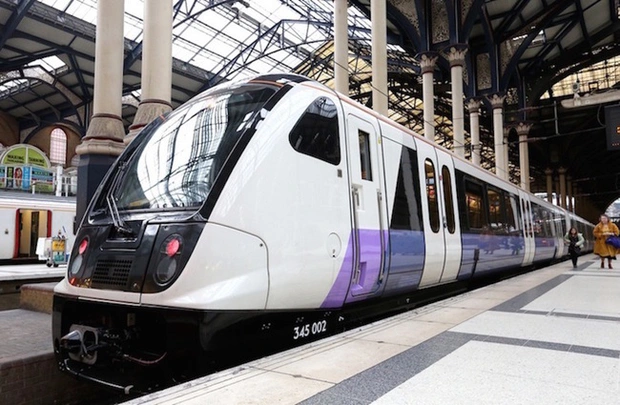 khai truong elizabeth line 2