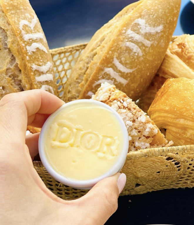 quan cafe dior 1