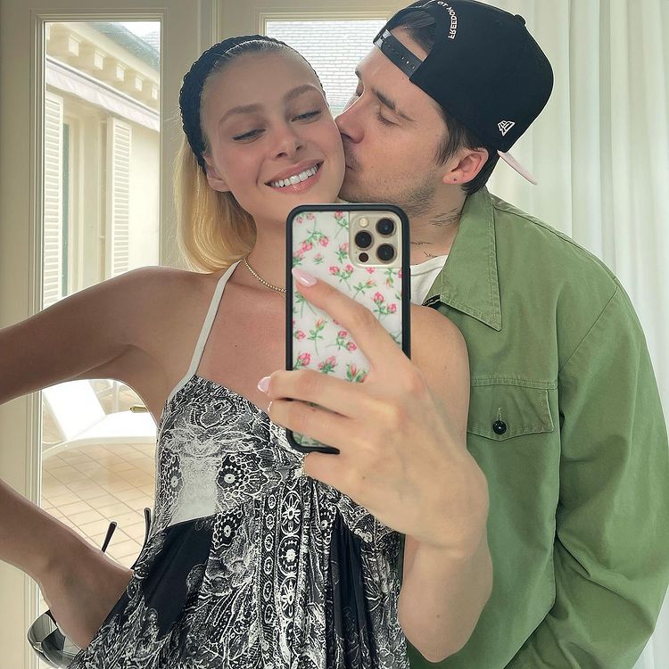 brooklyn beckham bi cat hop dong thoi trang 1