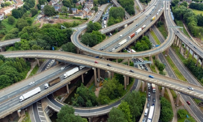 giao lo Gravelly Hill birmingham 2