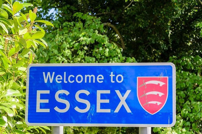 kham pha essex 1