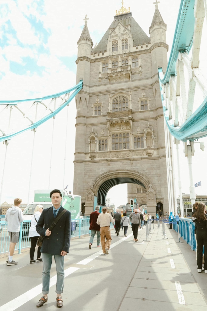 quang vinh lan dau du lich london 1