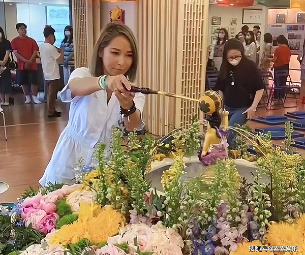 tran tue linh song bai 2