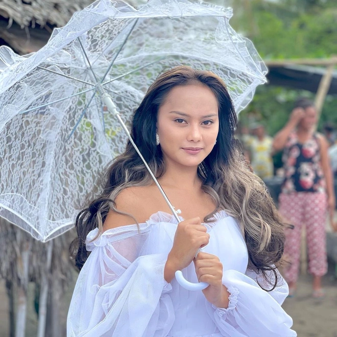 co be an xin Rita Gaviola 1