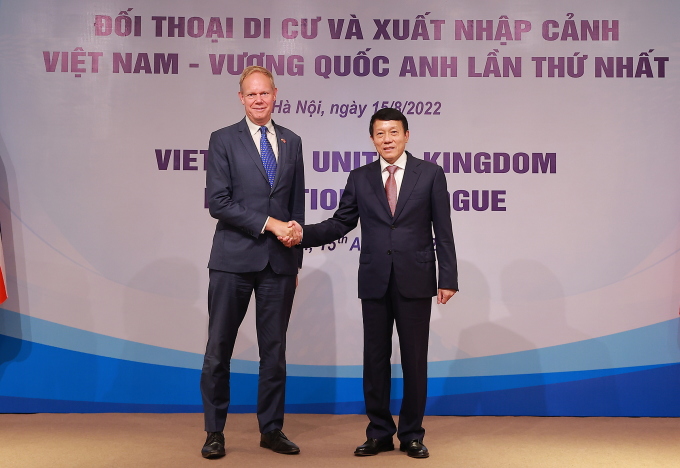 hop tac chong buon nguoi