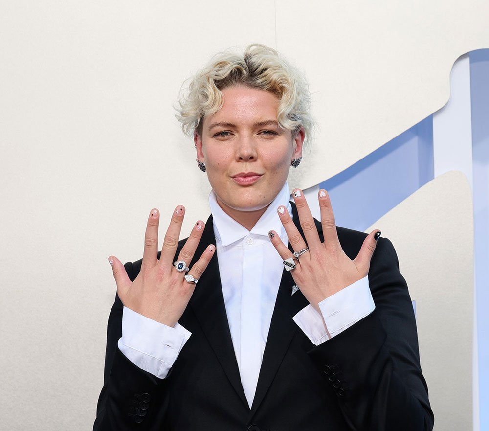 mau nail vma awards 1